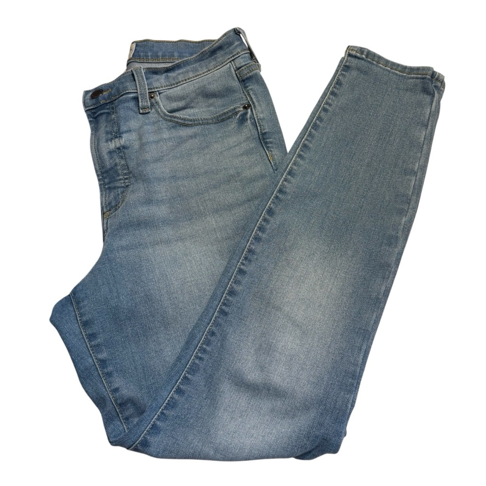 Universal Thread Jeans Size 10R Light Blue High Rise Skinny Mineral Wash Recycle